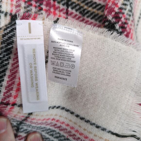NWT Loft Soft Knit Plaid Poncho Cape Sweater Women's M/L Fringe Boho Festival - Picture 6 of 10